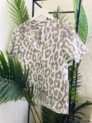 Dutchess - avon digit leopard blouse