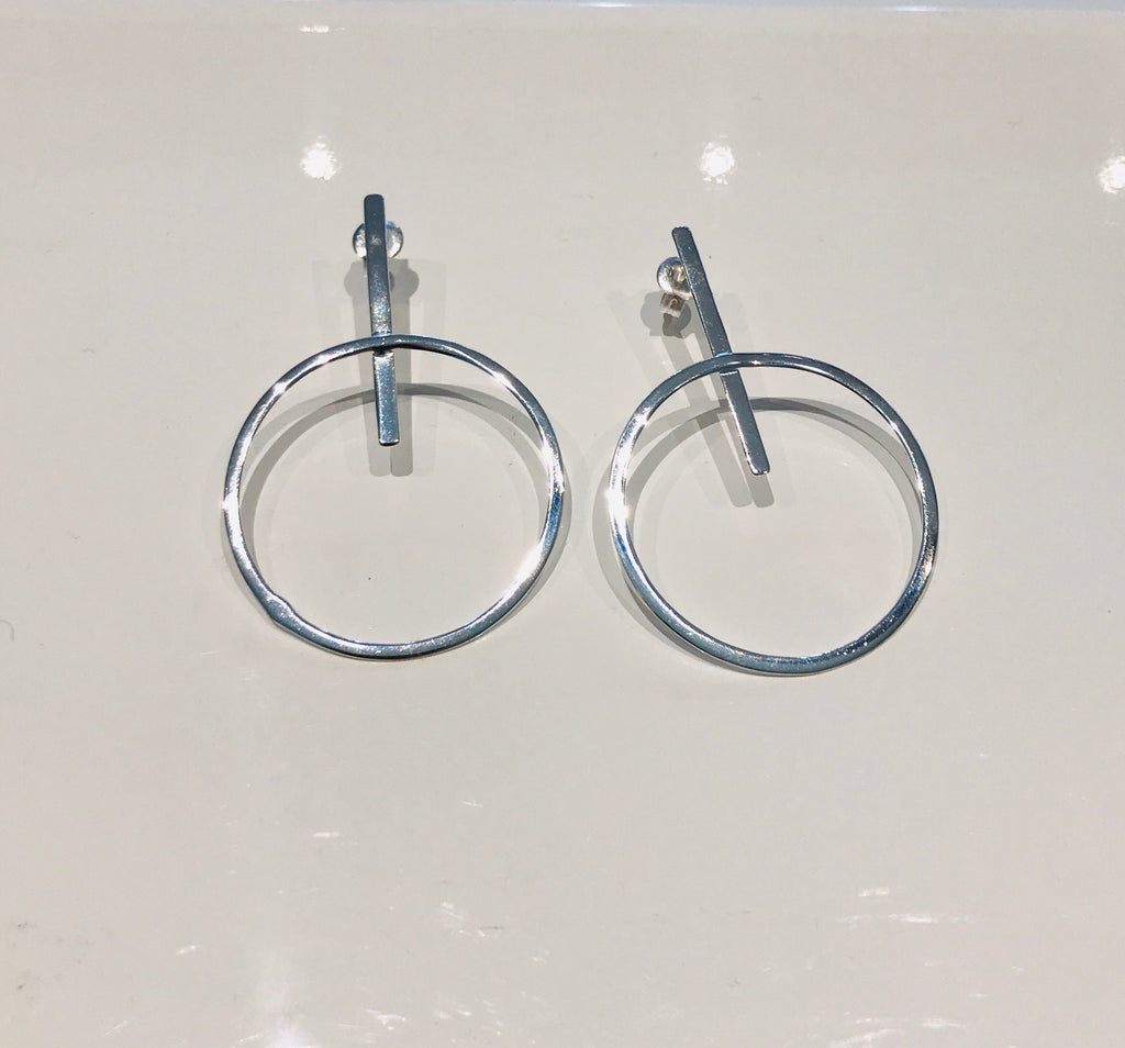 Circle silver earrings