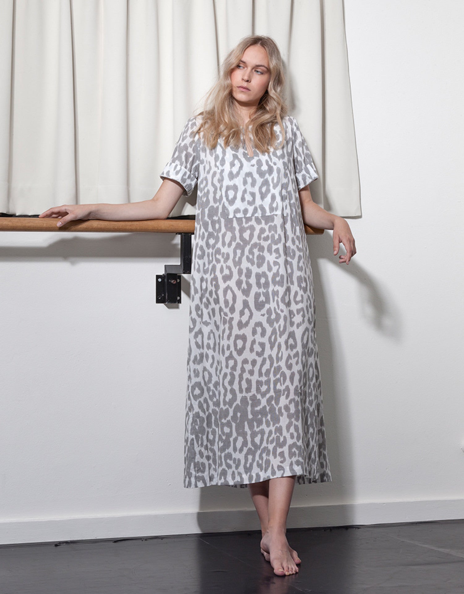 Dutchess - osaka leopard dress