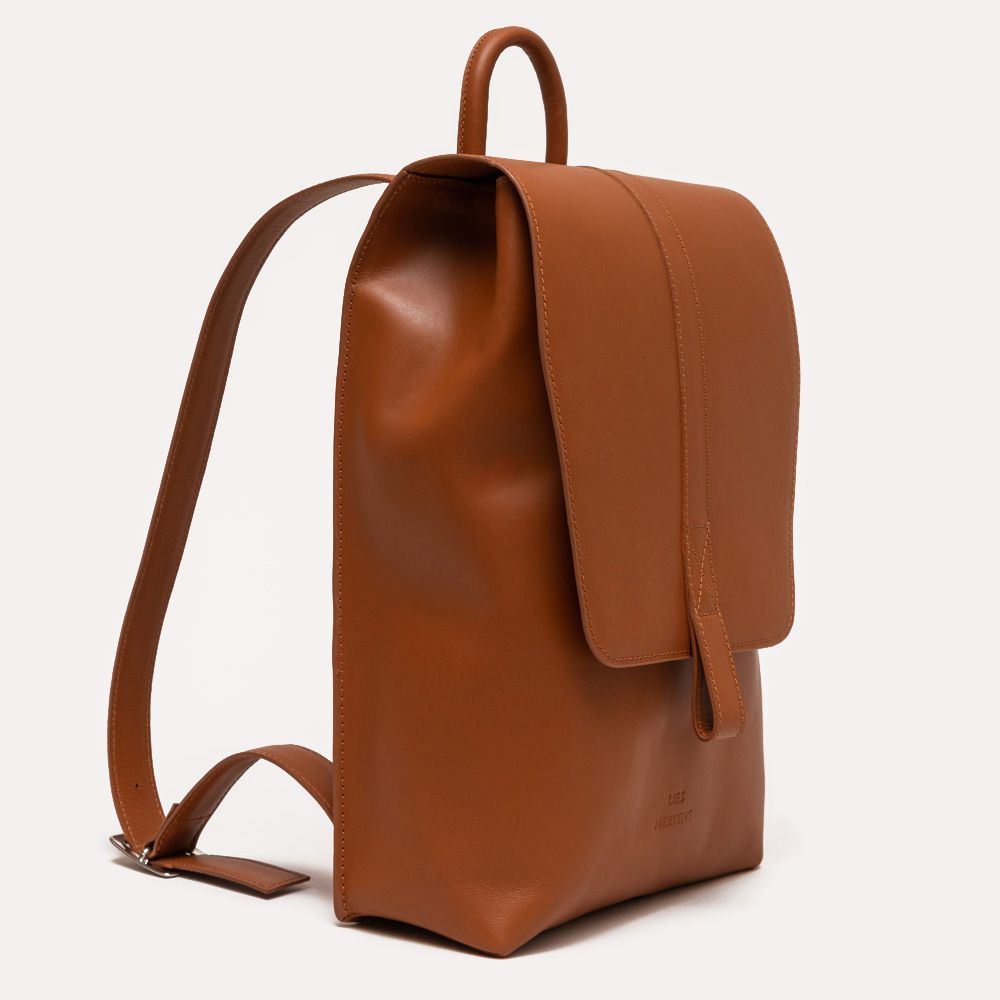 Lies Mertens - enya cognac backpack