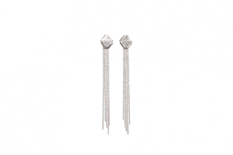 Lore Van Keer - icons enfold earring 08 silver
