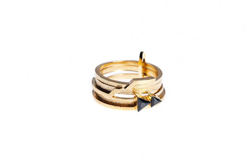 Lore Van Keer - icons play ring 09 gold plated silver