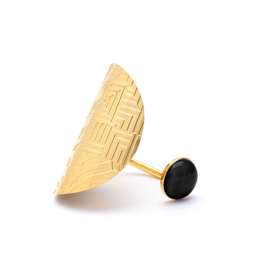 Wouters & Hendrix -  gold plated silver bracelet with onyx stone