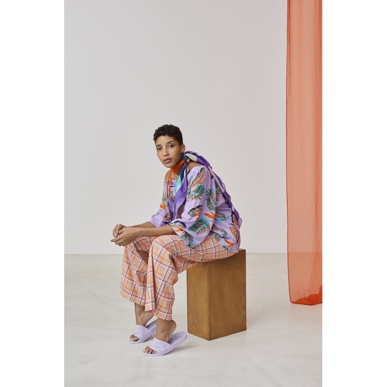 Xandres studio - salmon pink pants with a diamond print