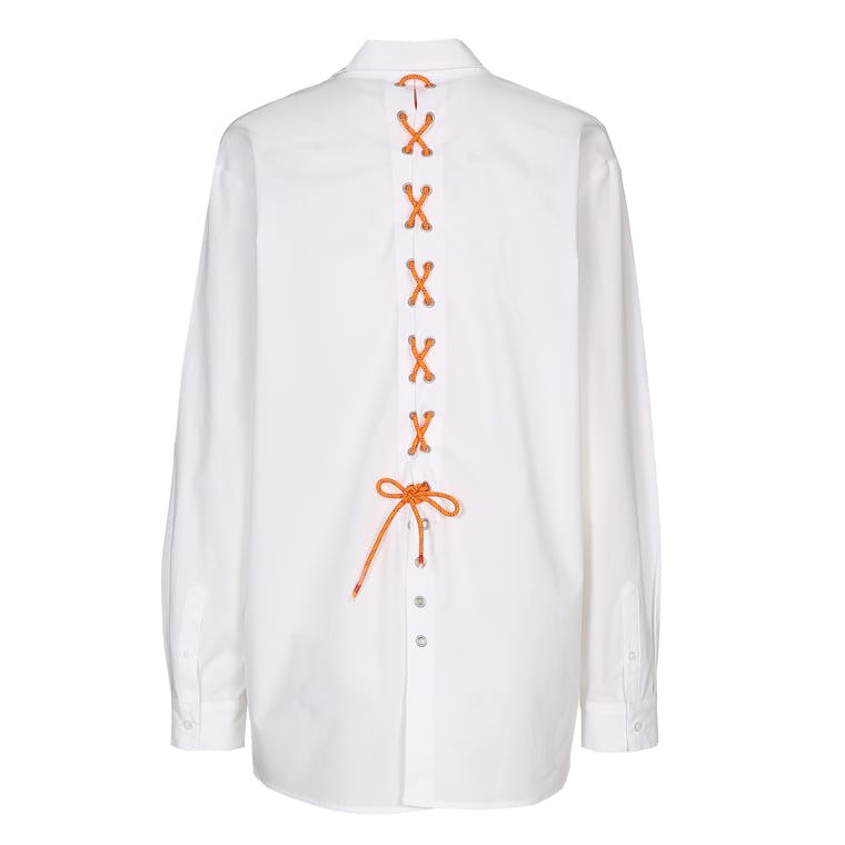Xandres studio - wit katoenen hemd met oranje striklint 