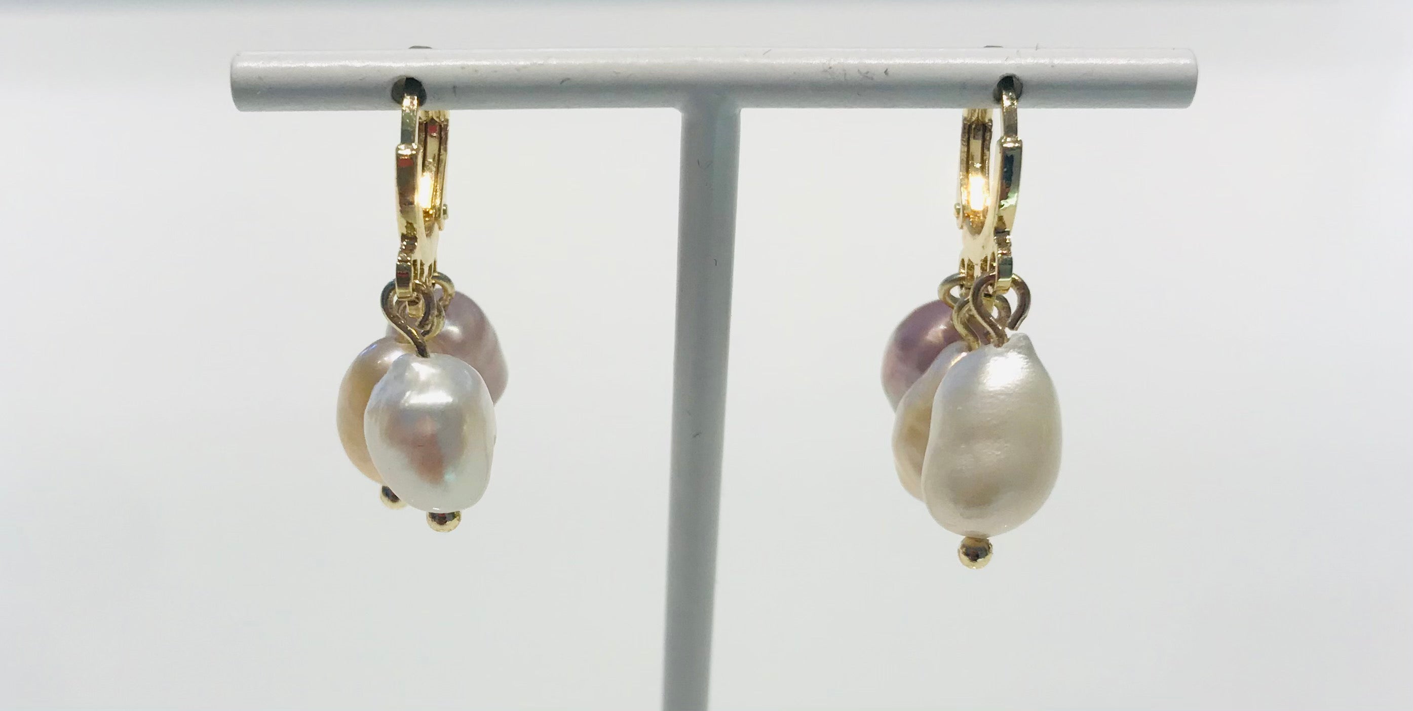SAM&CEL goldplated hoops with freswater pearls