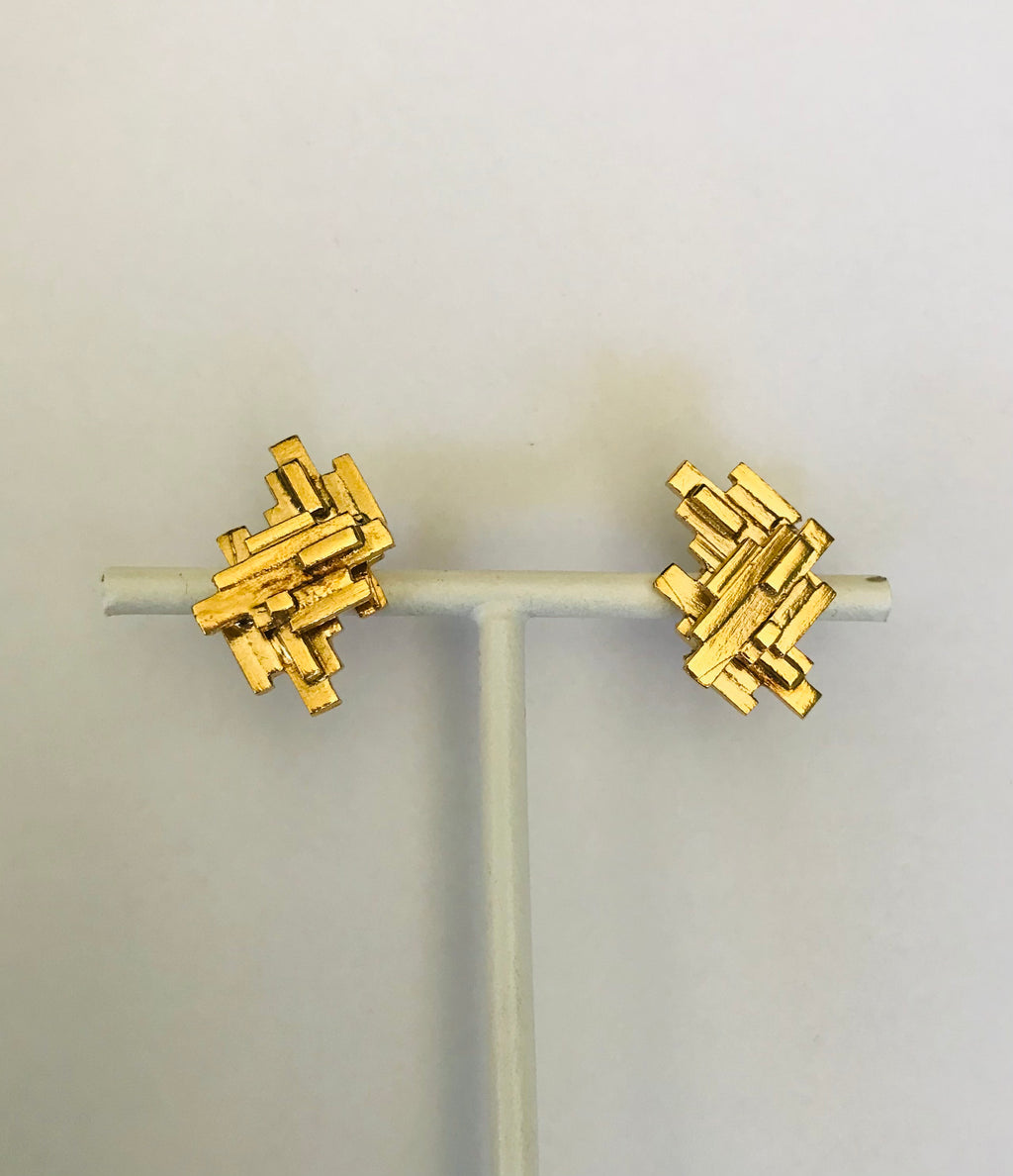 Lore Van Keer earrings