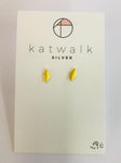 Gold plated sterling silver 925 diamond shape stud earrings by the Belgian brand Katwalk Silver. 