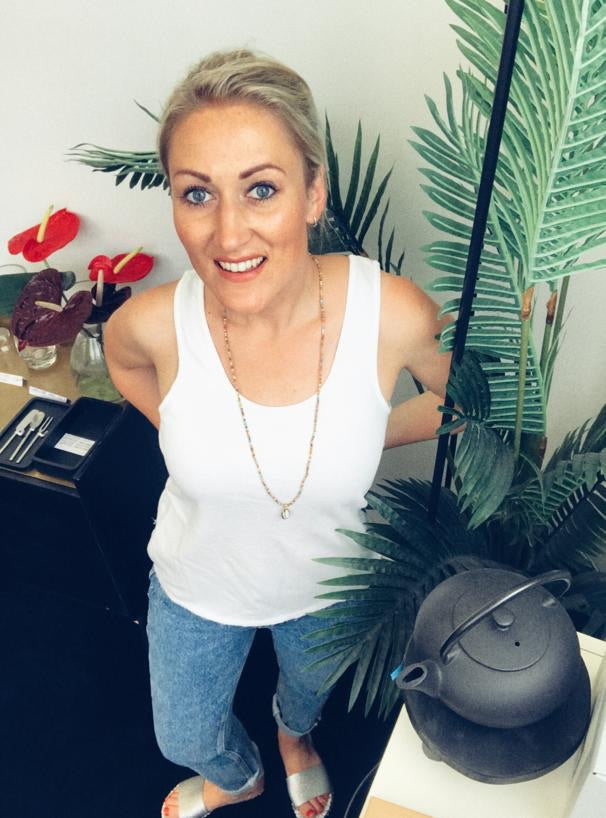 Long colourful necklace with shell pendant