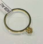 Lore Van Keer UNR R08 golden ring with diamond