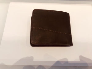 The dark brown fine grain cow leather wallet by Aunts&Uncles.