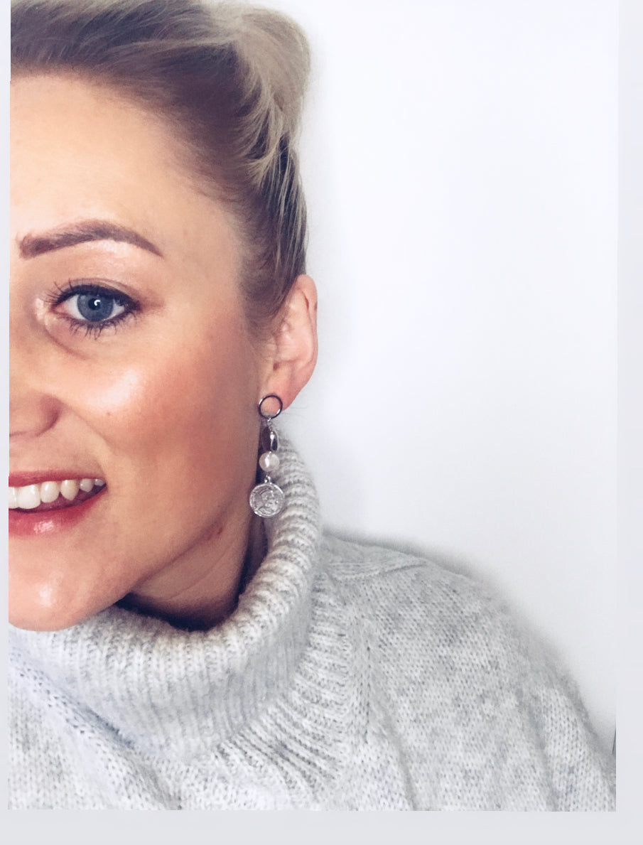 SAM&CEL - silver pearl coin earrings with freshwater pearl