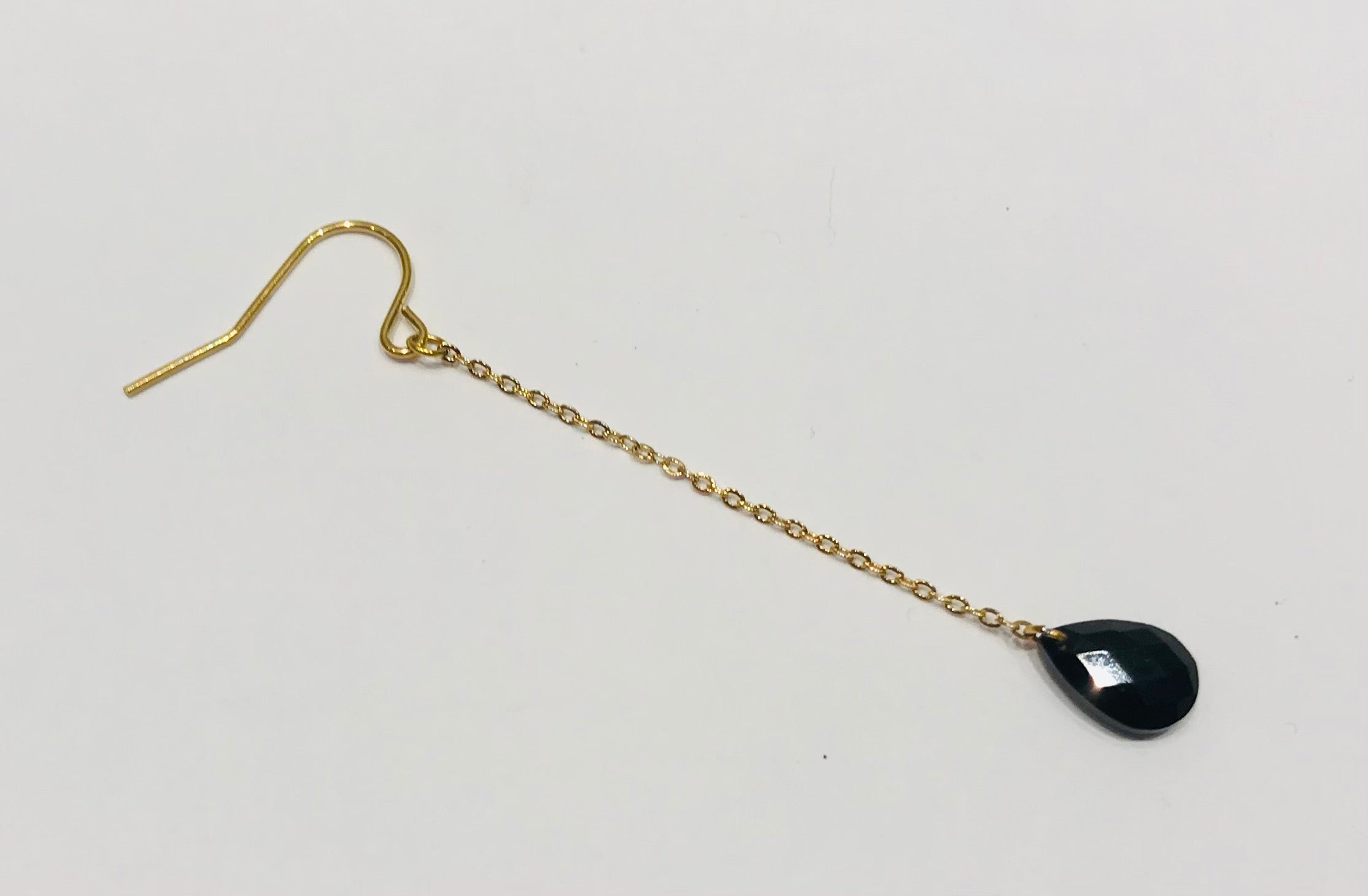 SAM&CEL steel hook earrings with black stone