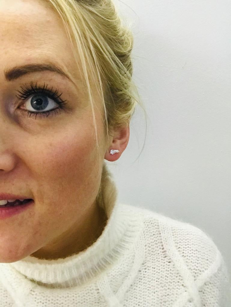 Sterling silver 925 leaf stud earrings by the Belgian brand Katwalk Silver. 