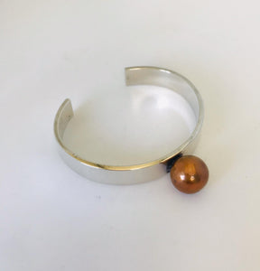 Wouters & Hendrix - silver bracelet with brown pearl