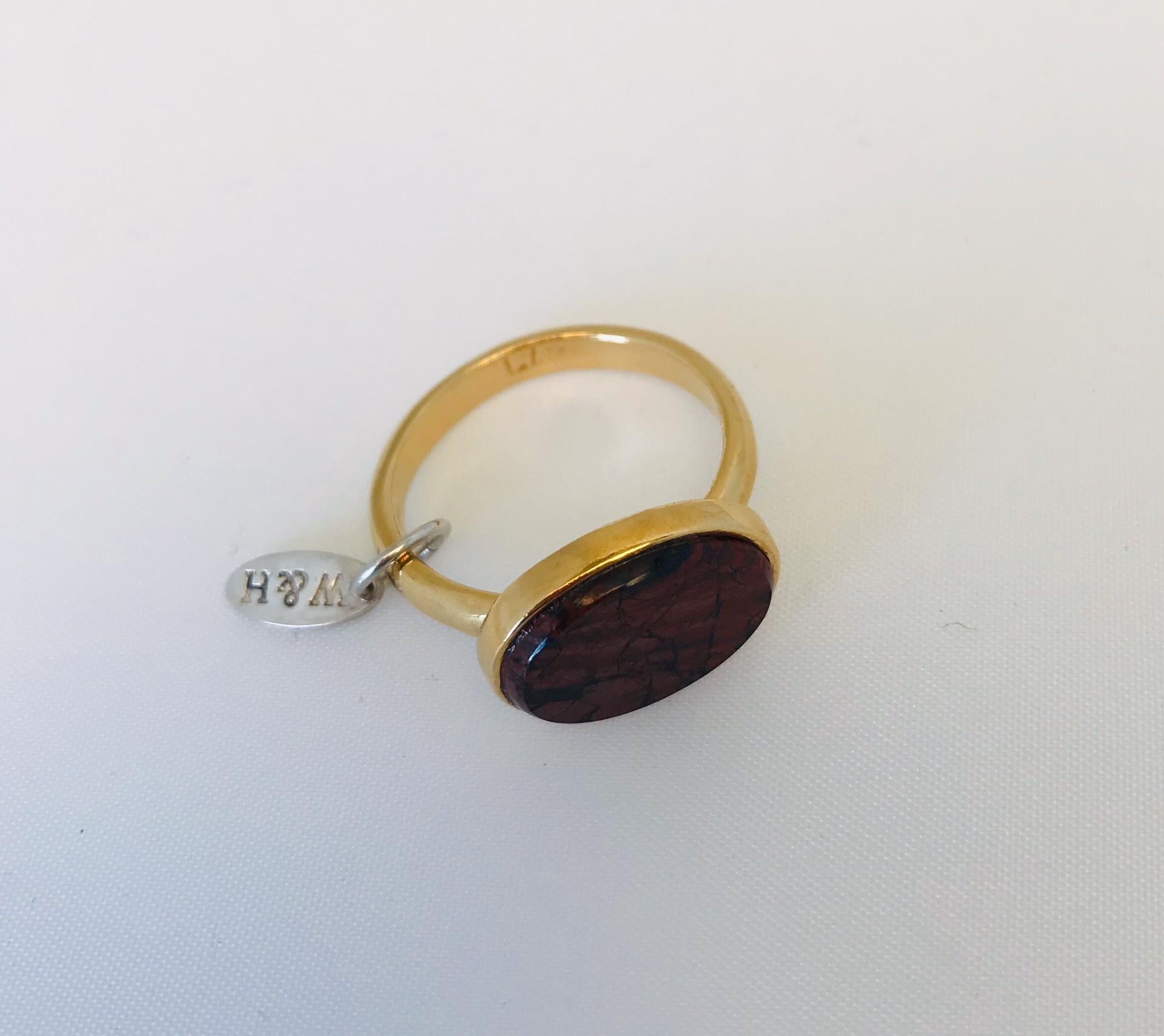 Wouters & Hendrix - gold plated silver ring with red jasper